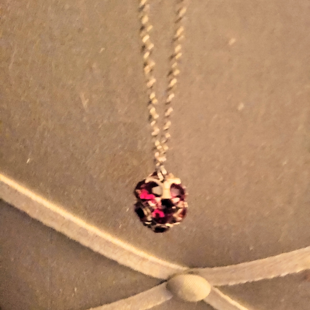 Women's Vtg Ruby Crystal Pendant Necklace
